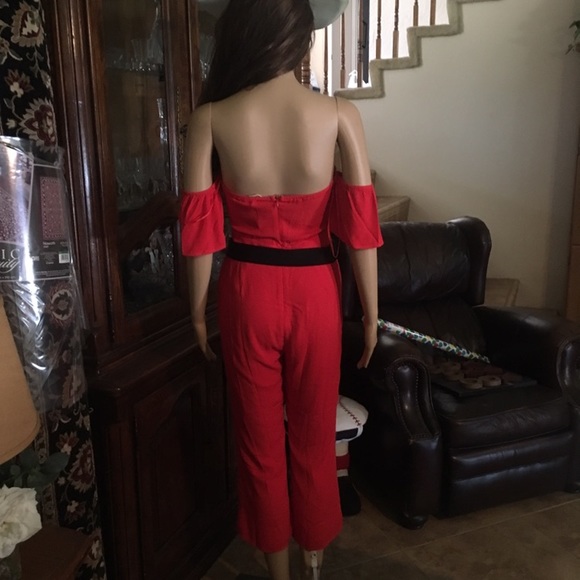 ❤️BNWT Honey Punch Red Jumpsuit - Picture 4 of 8